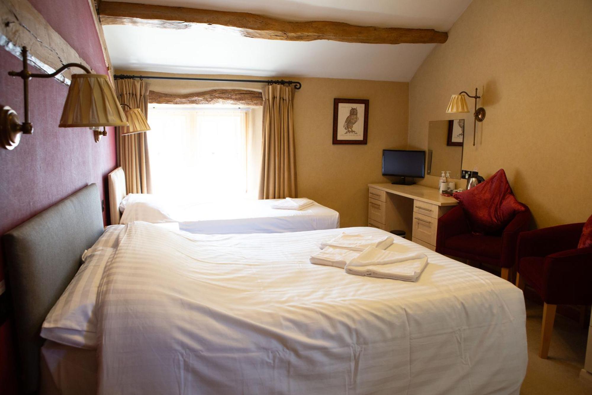 เดอะ โค้ช เฮาส์ Hotel Bentham ภายนอก รูปภาพ